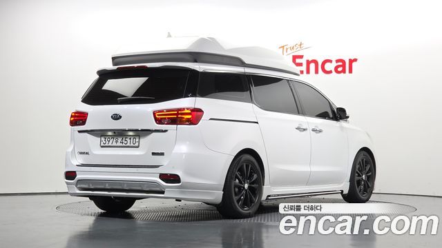 Kia Canival 2020 — photo 2