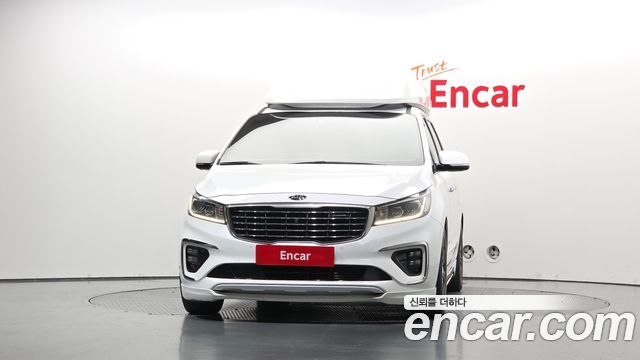 Kia Canival 2020 — photo 3