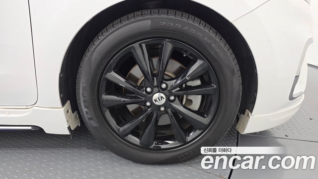 Kia Canival 2020 — photo 7