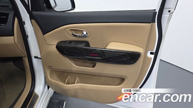 Kia Canival 2020 — photo 14