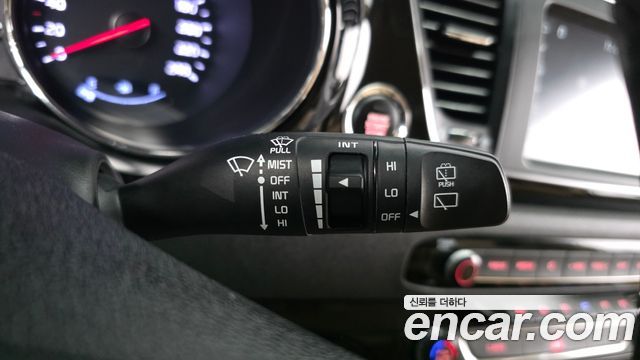 Kia Canival 2020 — photo 28