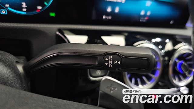 Mercedes-Benz CLA-Class 2021 — photo 12