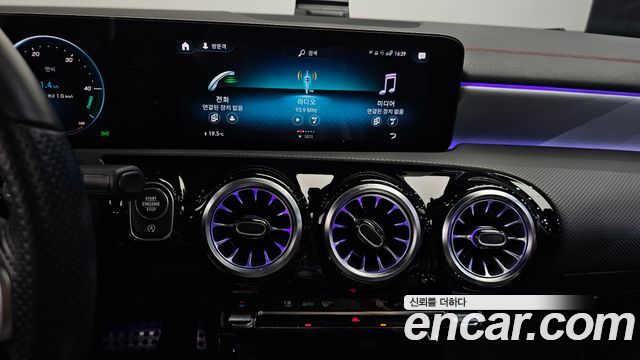 Mercedes-Benz CLA-Class 2021 — photo 20
