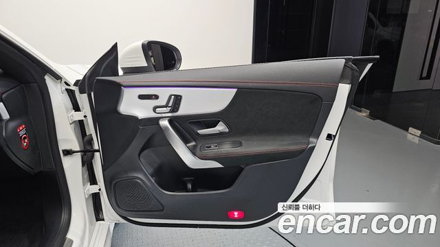 Mercedes-Benz CLA-Class 2021 — photo 14