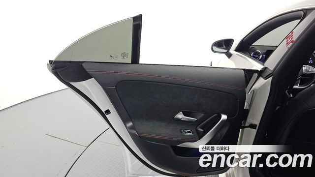 Mercedes-Benz CLA-Class 2021 — photo 15