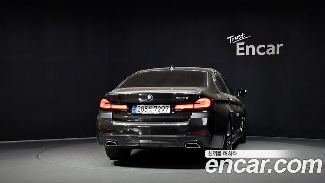 BMW 5-Series 2023 — photo 4