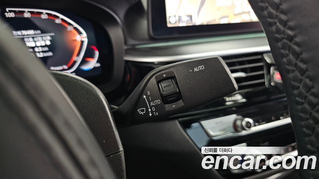 BMW 5-Series 2023 — photo 28