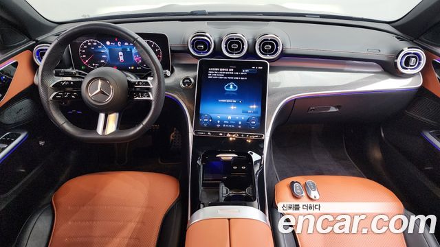 Mercedes-Benz C-Class 2025 — photo 10
