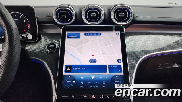 Mercedes-Benz C-Class 2025 — photo 18