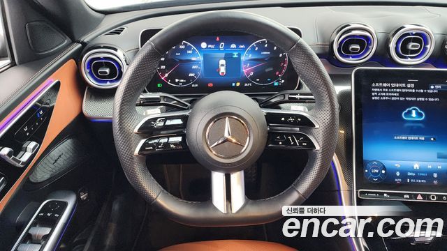 Mercedes-Benz C-Class 2025 — photo 19