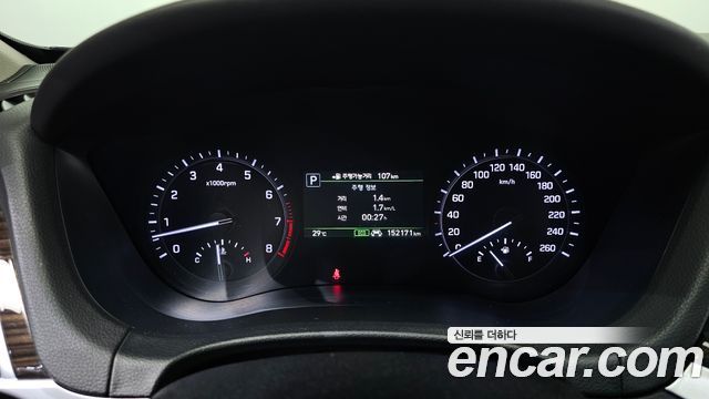 Genesis G80 2017 — photo 11