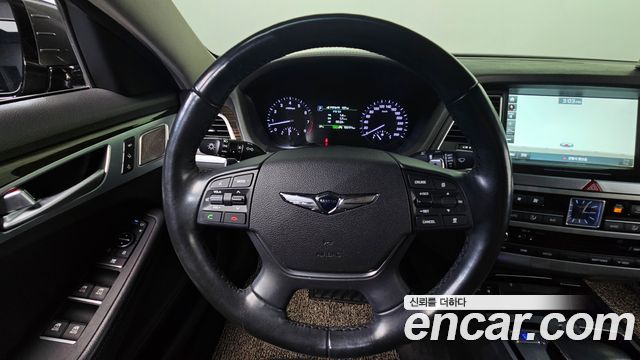 Genesis G80 2017 — photo 17