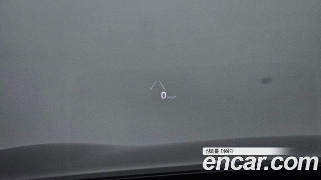 Genesis G80 2017 — photo 26