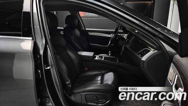 Genesis G80 2017 — photo 16