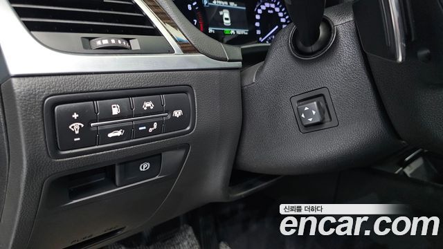 Genesis G80 2017 — photo 33