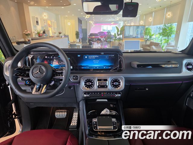 Mercedes-Benz G-Class 2026 — photo 8