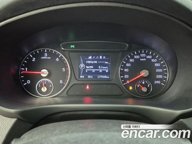 Kia Sorento 2016 — photo 8