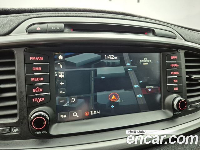 Kia Sorento 2016 — photo 13