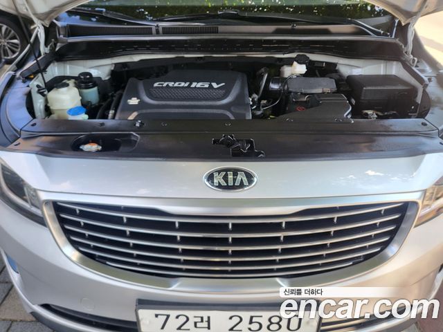 Kia Canival 2015 — photo 6