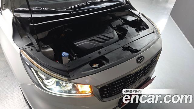 Kia Canival 2019 — photo 6