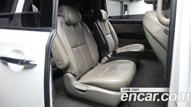 Kia Canival 2019 — photo 12