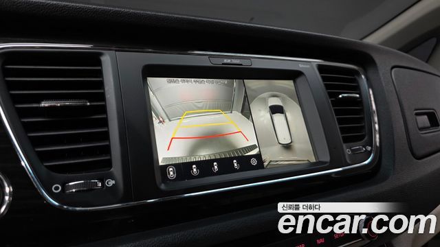 Kia Canival 2019 — photo 15