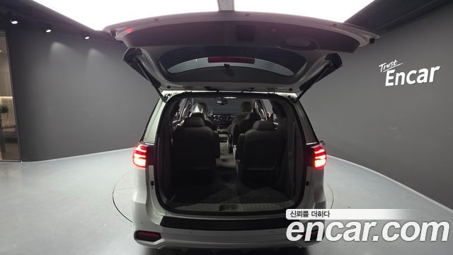 Kia Canival 2019 — photo 20