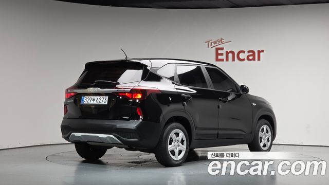Kia Seltos 2023 — photo 2