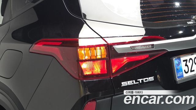 Kia Seltos 2023 — photo 9