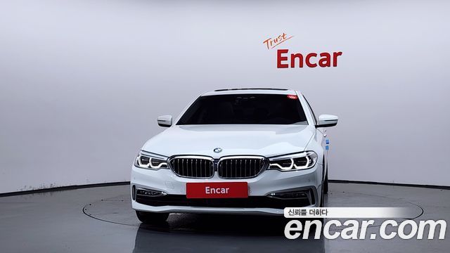 BMW 5-Series 2018 — photo 3