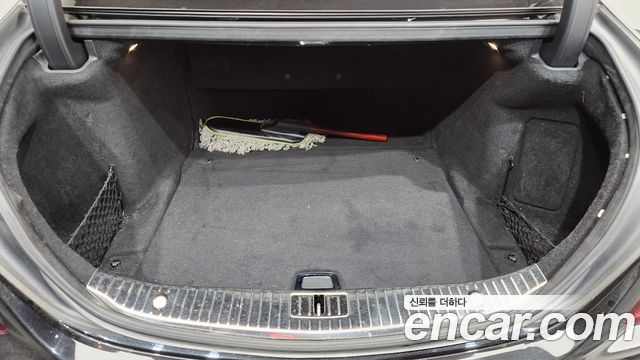 Mercedes-Benz S-Class 2019 — photo 20
