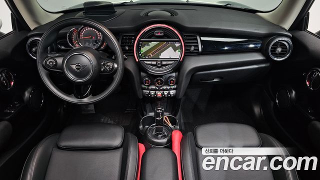 Mini Cooper 2020 — photo 10