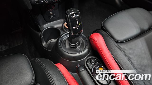 Mini Cooper 2020 — photo 12