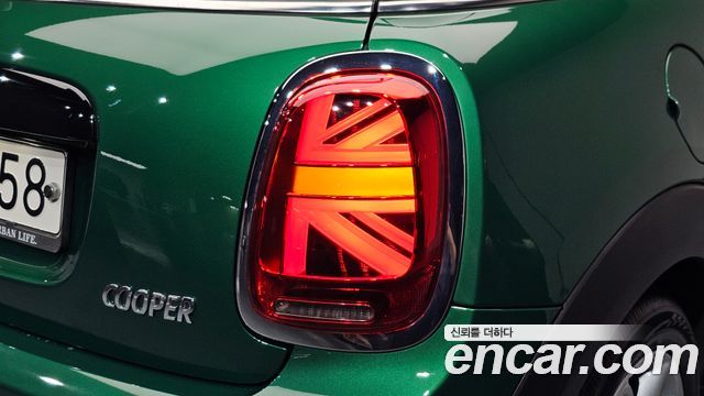 Mini Cooper 2020 — photo 9