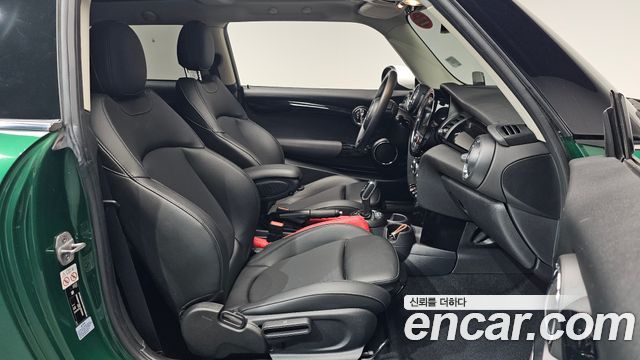 Mini Cooper 2020 — photo 16