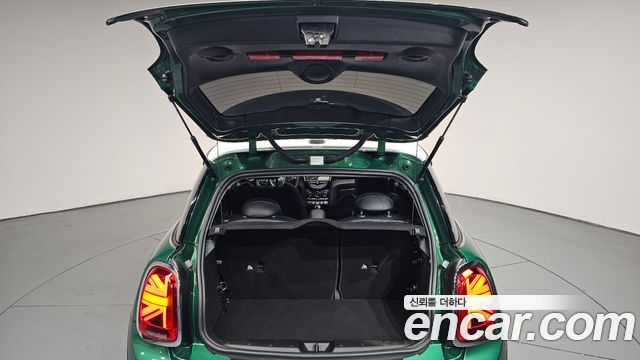 Mini Cooper 2020 — photo 30