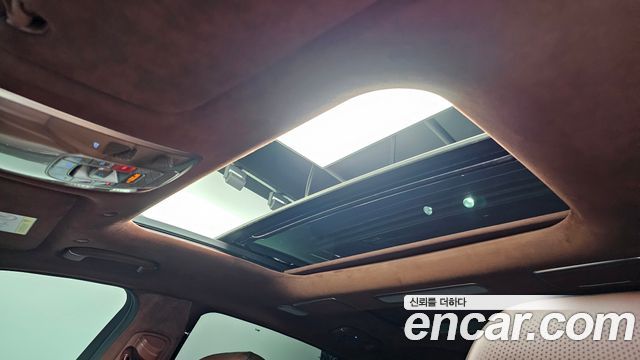 Genesis G90 2023 — photo 37