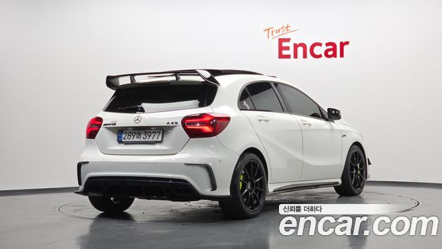 Mercedes-Benz A-Class 2016 — photo 2