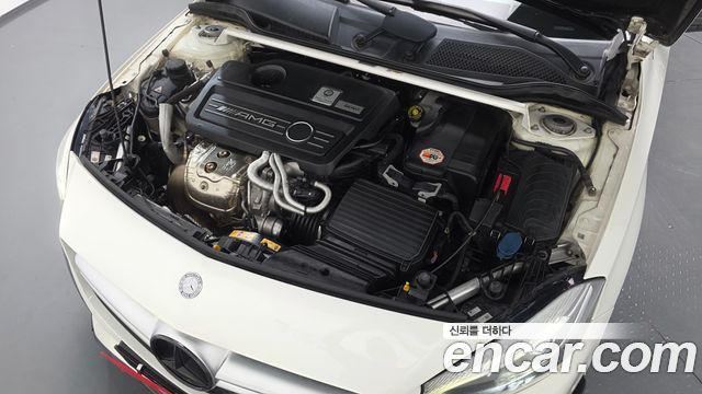 Mercedes-Benz A-Class 2016 — photo 6