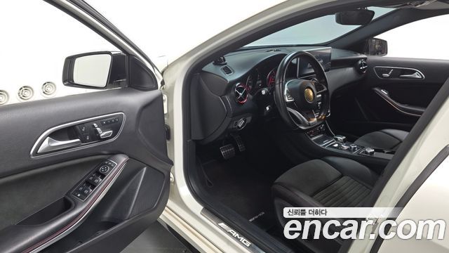 Mercedes-Benz A-Class 2016 — photo 10
