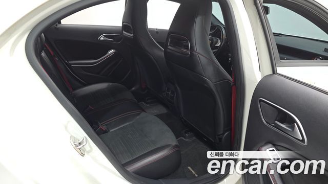 Mercedes-Benz A-Class 2016 — photo 12
