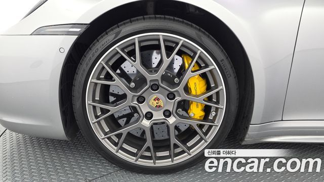 Porsche 911 2022 — photo 5