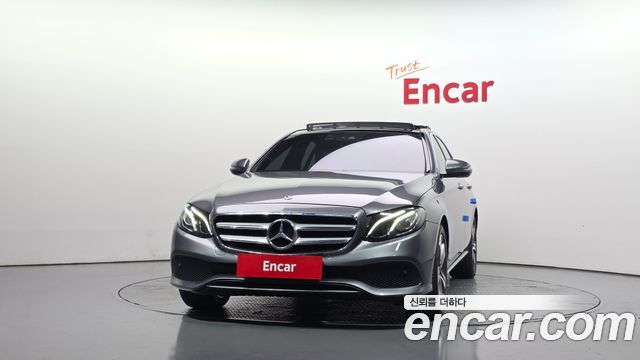 Mercedes-Benz E-Class 2019 — photo 3