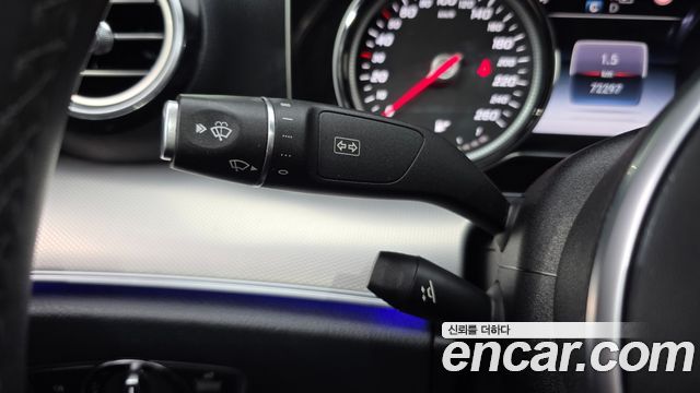 Mercedes-Benz E-Class 2019 — photo 15