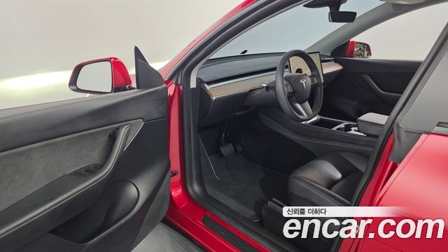 Tesla Model Y 2022 — photo 10