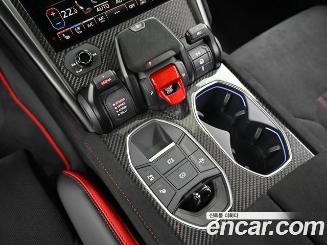 Lamborghini Urus 2024 — photo 9