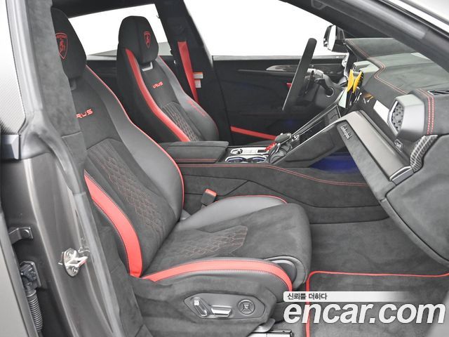 Lamborghini Urus 2024 — photo 11
