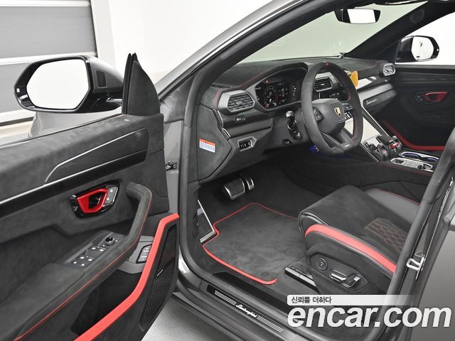 Lamborghini Urus 2024 — photo 12