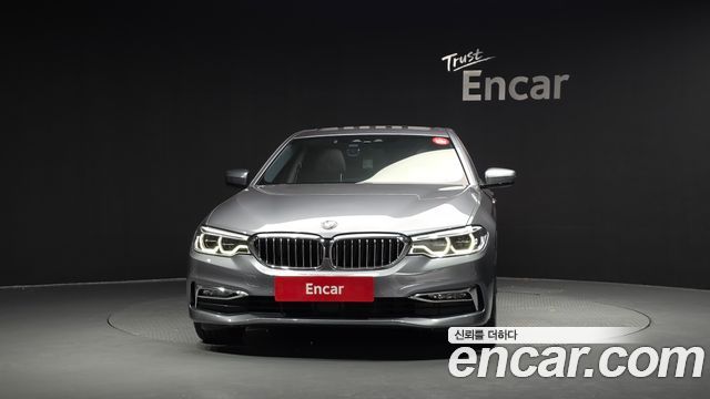 BMW 5-Series 2018 — photo 3