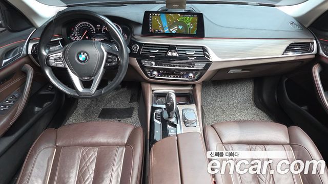 BMW 5-Series 2018 — photo 7